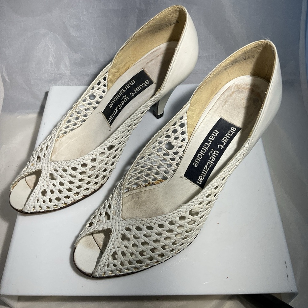 Stuart Weitzman White Perforated Leather woven Peep Toe Heels Vintage